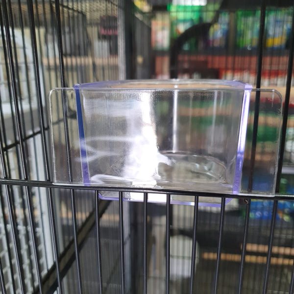 Plastic D Feeder Cups