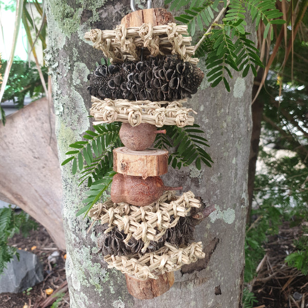 Banksia pod sandwich, gum nuts, seagrass mat, natural bird toy, parrot toy, wood chips, quick link hook, stainless steel, gum tree, bird shop, gold coast, queensland, australia, australian native, f10